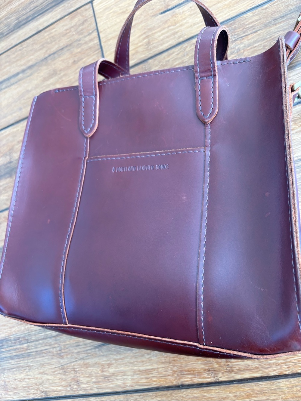 Portland Leather Cognac Medium Lola Crossbody Tote Bag Adjustable Strap - Picture 2 of 8